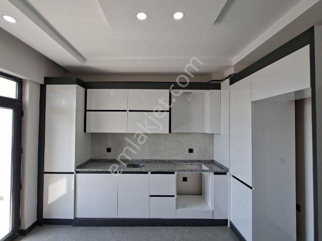 Yumurtatepe'de Yapılı Lux 3+1 Kiler'li Daire