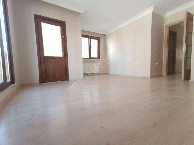 Yunus Emre Mah Arakat 2+1,85m2 Ferah Daire
