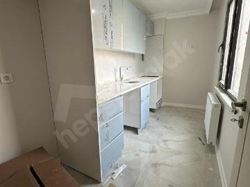 Y.EMRE MAH. CADDE CEPHE SIFIR 2+1 ARAKAT DAİRE EMİNEVİME UYGUN