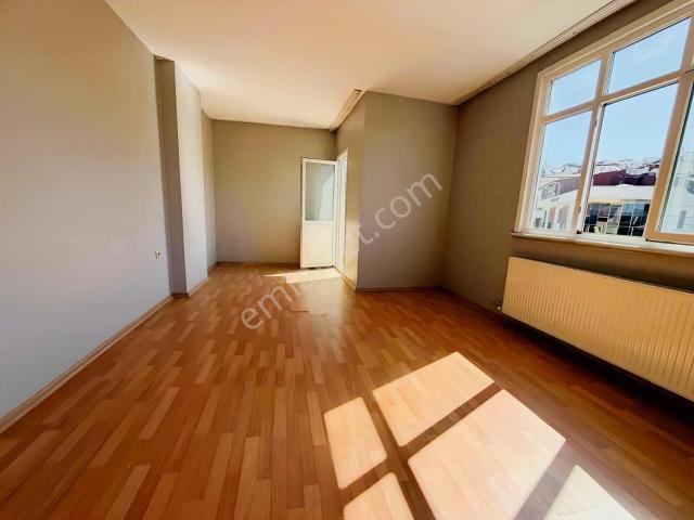 Yunus Emre Mah. Kiralık 3+1 Ara Kat