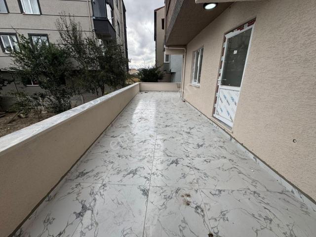 Yunus Emre Mahallesi 2+0 Teraslı Yüksek Giriş Daire
