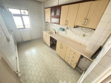 Yunus Emre Cad. Yakını Normal Yapılı 3+1 Kiralık Daire