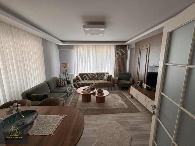 Yunuseli'de Site İçi, Ara Kat, 3+1 Geniş Daire