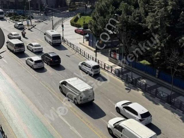 Yunusemre Merkezefendi Mah. Cadde Üzerinde Satılık 3+1 Daire
