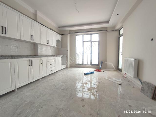 Yunusemre Mhallesinde Satılık 4+1 Daire