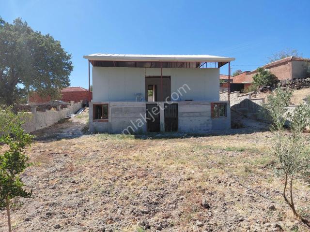 Yunusemre Seyitli De Satılık 950 M2 Arsa İçin De Na Tamam Ev 4.295.000 Tl
