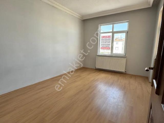 Yunuskent Mevkii Anayol Üzeri 3+1 Şahsi Garajlı Kiralık Daire