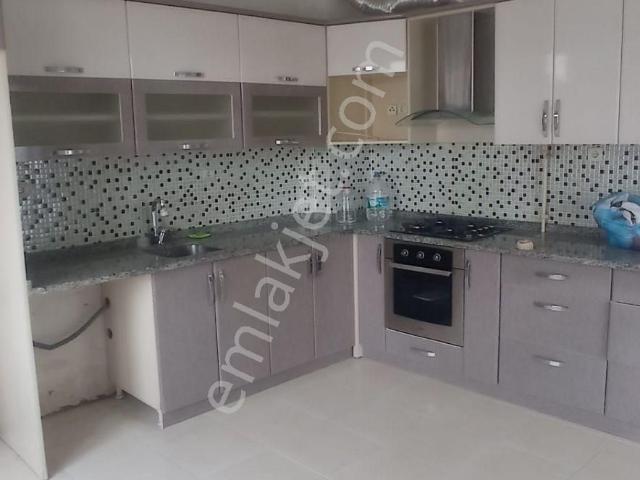 Yunuslu Mahallesinde Nazar Sitesinde 4+1 Kat 4 De Satılık Full Yapılı Daire