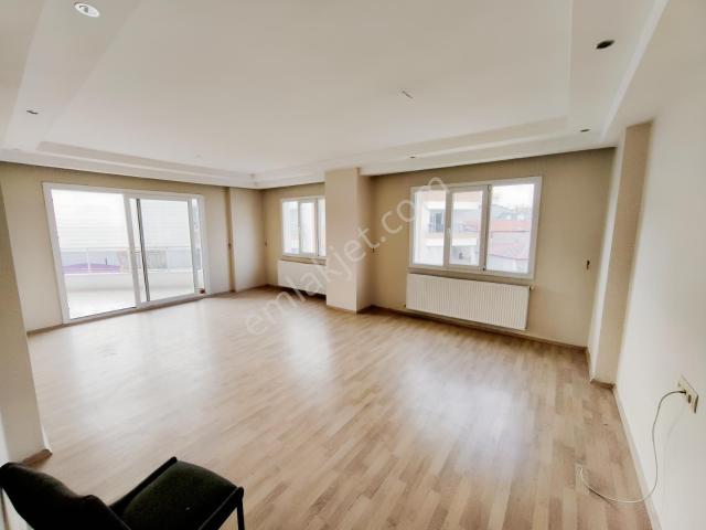 Yunus'tan Kurtuluş Mah Satılık 186 M² Ebeveyn Banyolu 3 Balkonlu