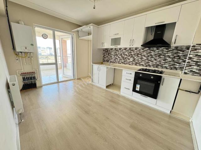 Yüce'den▓site İçin'de 3+1 Teras. B cam Balkon Ebeveyn.b Güney.c