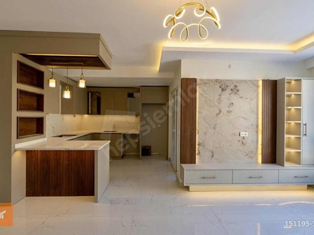 YÜCEL EMLAK'TAN SELÇUK MH.ÖZEL TASARIM LÜKS 2+1 SATILIK DAİRE
