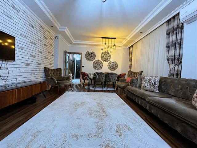 Yukarı Pazarcıda Köşebaşı Asansörlü Garajlı 3+1