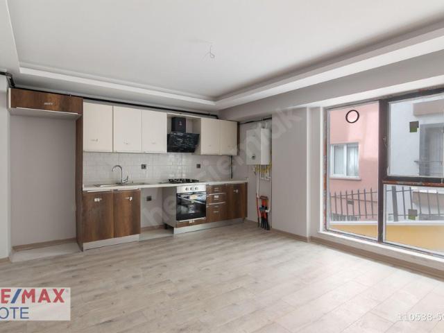 YUKARI BAHÇELİEVLERDE KİRALIK 1+1 DAİRE SIFIR BİNA