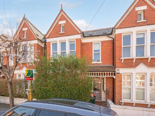 Yukon Road, Clapham South, London, SW12 2 bed flat to rent £2,900 pcm £669 pw