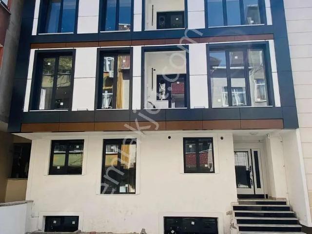 Yüksek Giriş 1+1 Ayrı Mutfaklı Fırsat Daire