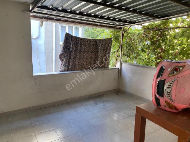 Yüksek Giriş Balkonlu Kullanışlı Daire