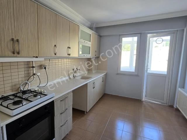 Yüksekokula Yakın Kiralık 2+1 Daire