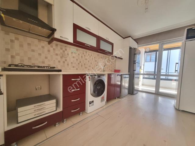 Yükseltepe Mah. Ara Kat Yapılı 3+1 Satılık Daire.