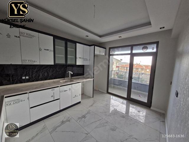 YÜKSEL ŞAHİN DNE S.EYYUBİ PAZAR YAKINI KAPALI OTOPARKLI 3+1 SATILIK SIFIR DAİRE