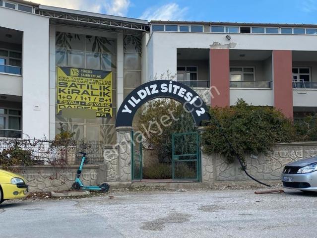 Yüksel Şahinden Yazırda Tramvaya Yakın Eşyalı 1+1 Kiralık Daire