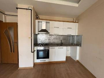 Yüksel Şahinden Kosova Da Güvenlikli Sitede Arakat 2+1 Kiralık Daire