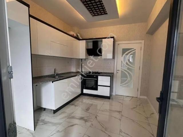 Yüksel Şahin'den Selahaddin Eyyubi'de 3+1 Bakımlı 2 Yaş Satılık Daire