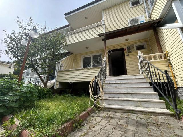 Yükselden Cennetayağında Triplex Ayrı Mutfak 5+1 Müstakil Ev