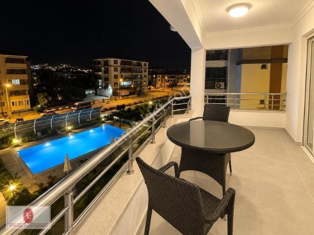 Yükselden Cennetayağında Havuzlu Sitede 3+1 Lüks Satılık Daire