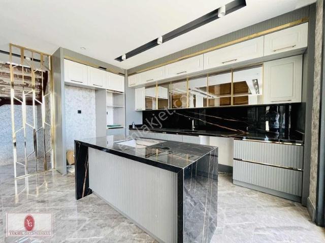 Yükselden Gürede Tam Müstakil Havuzlu Deniz Manzaralı 3+2 Villa