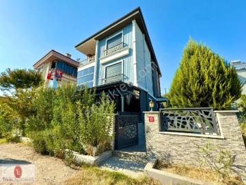 Yükselden Kaz Dağlarının Eteklerinde 4+1 Ultra Lüx Satılık Villa