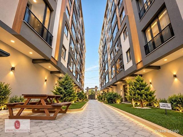 YÜKSEL'DEN KADIKÖYDE SİTE İÇİNDE SIFIR 3+1 ÖNCEPHE ARAKAT