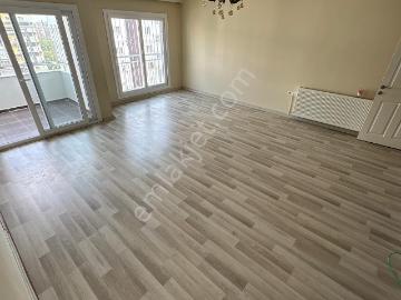 Yurt Mah. Yeşil Fırın Cıvarı 3+1 K.mutfak D.gazlı Kiralık Daire