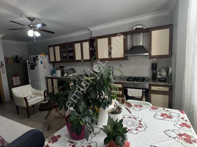 Yurt Mahallesinde Tek Tapu Satılık 2 Kat! 4+1 Daire