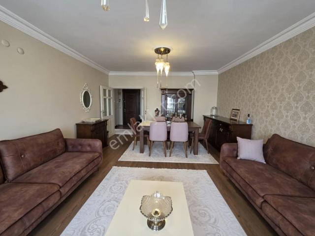Yurt Türkan Saylan Fatih Polis Mrk.4+1 Ömer Bayram İmzalı Daire
