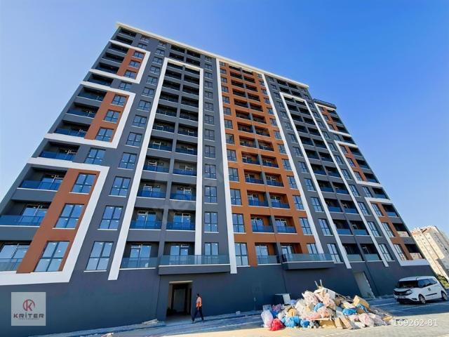 YURTÇUDA MERKEZİ KONUMDA OTURUMA HAZIR SATILIK KÖŞE 1+1 DAİRE