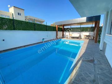 Yürüyüş Yolu Yakını Ultralüx Villa