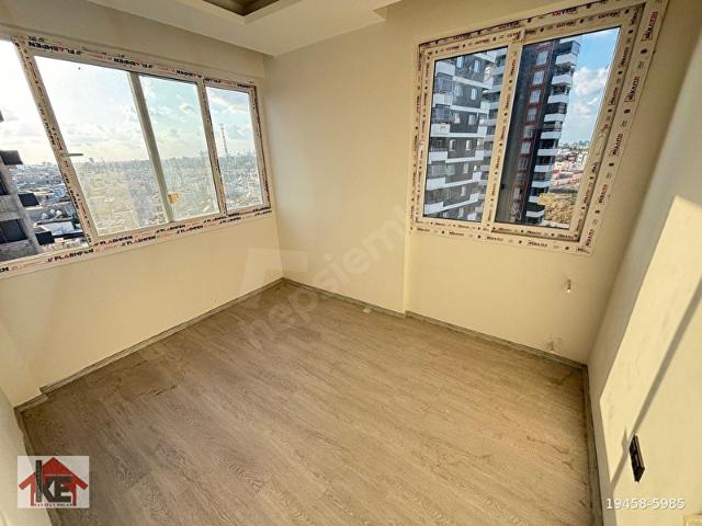YÜREĞİRDE SIFIR BİNA 2+1 DOĞALGAZLI OTURUMA HAZIR SATILIK DAİRE