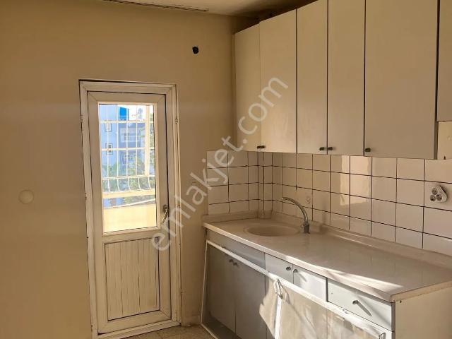 Yüreğir Atakent Mahallesinde Kiralık 2+1 Boş Daire