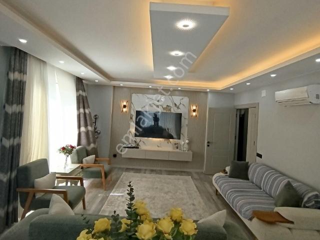 Yüreğir İncisi Kulakkent Sitesi İci Yenilenmis 3+1
