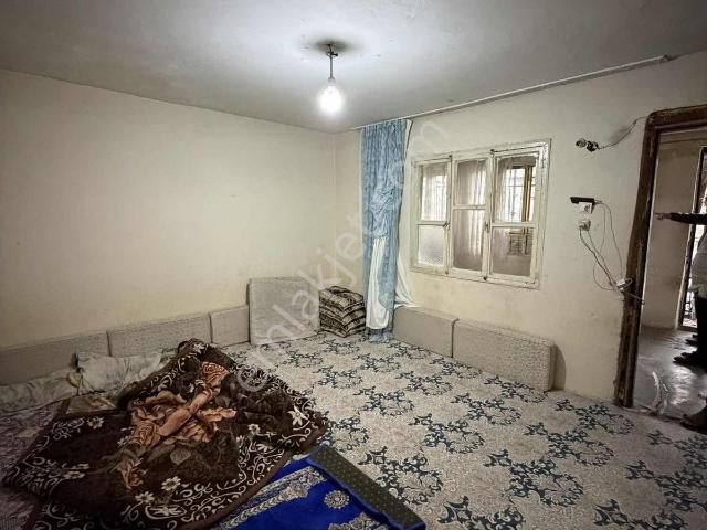 Yüreğirde 2 Katlı Evin 2. Katı Kelepir Satılıkmüstakil Ev