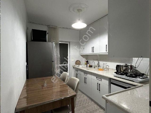 Yüregir Afet Evlerde 2+1 85 Net Otorum Toki Evi