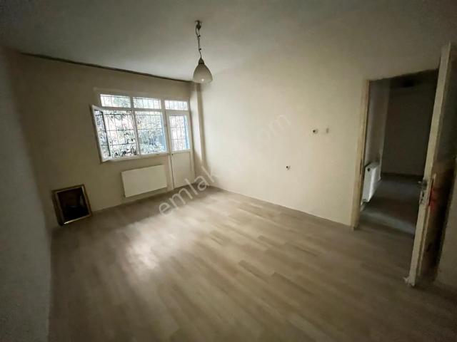 Yusuf Emlak'tan Tevfikbey Mahallesi'nde Kiralık 3+1 Yüksek Giriş Daire | Metrobüse Yakın