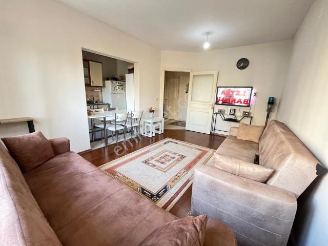 Yusuf Emlak'tan Atakent Menekşe 2 Sitesi'nde 2+1 Ara Kat Kiralık Daire