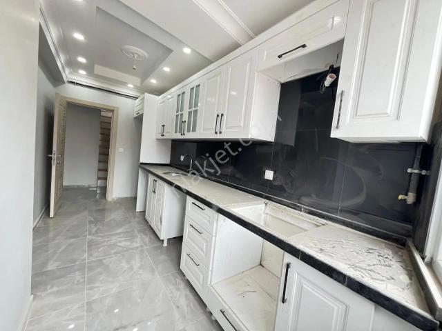 Yusuf Emlak'tan Söğütlüçeşme'de 4+1 140 M² Sıfır Bina | Teraslı | Kapalı Otoparklı