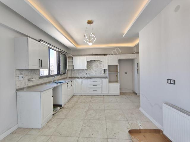 Yusuf Karadağlı'dan Bostanbaşında Sıfır Kiralık 3+1 Daire