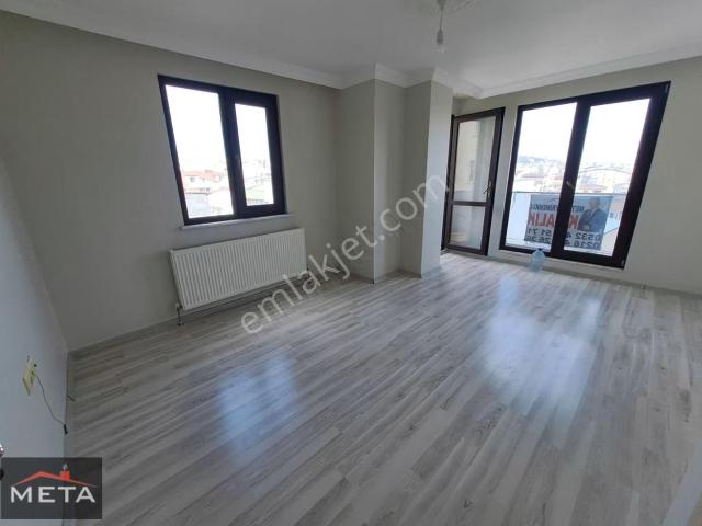 Yusuf'tan Çayırova Cumhuriyet Mh.kiralık 2+1 Yeni Arakat Daire