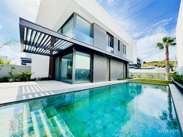 YUSE'DEN ALAÇATI'DA MÜSTAKİL 4+1 LÜKS MODERN AKILLI VİLLA