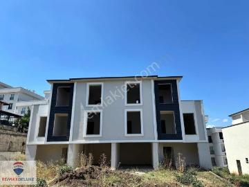 Başiskele, Kocaeli, Marmara Bölgesi - Uüzme havuzu