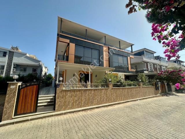 Yuvakur Emlak Efeler Mahallesinde Satılık Villa