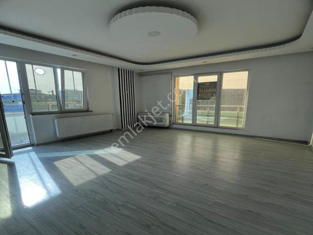 Yuvakuran'dan Hastane Bölgesinde Kiralık 3+1 125m² Ferah Daire
